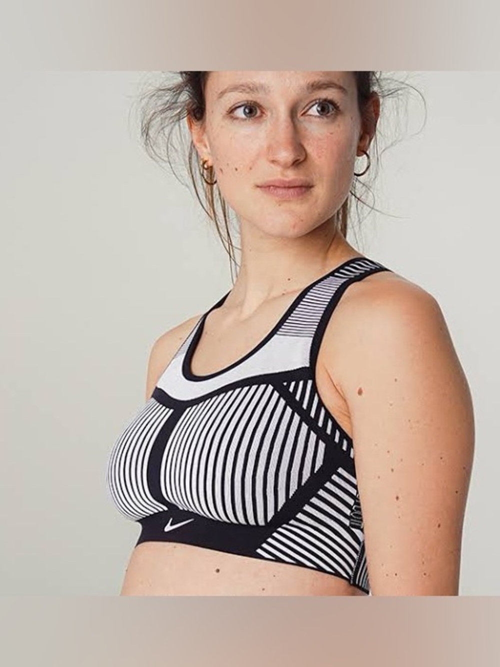Nike Womens FE/NOM Flyknit Sports Bra Size Medium - Picture 2 of 6